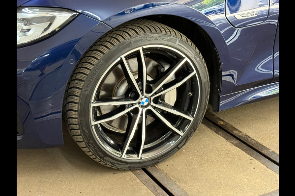 BMW 3 Serie Touring 330e High Executive M-Sport| Panorama | ACC | Trekhaak | 360° Camera | HiFi | Leder/Alcantara | Tansanite Blue