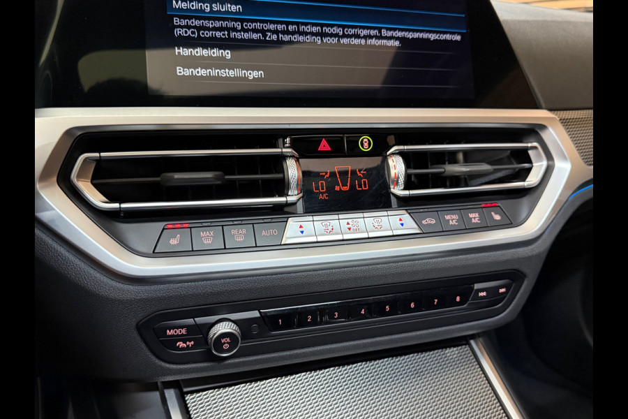 BMW 3 Serie Touring 330e High Executive M-Sport| Panorama | ACC | Trekhaak | 360° Camera | HiFi | Leder/Alcantara | Tansanite Blue
