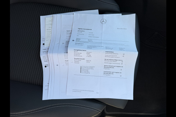 Mercedes-Benz GLA 200 Business Solution Luxury | Trekhaak | Ambient Light | LED | 18 inch