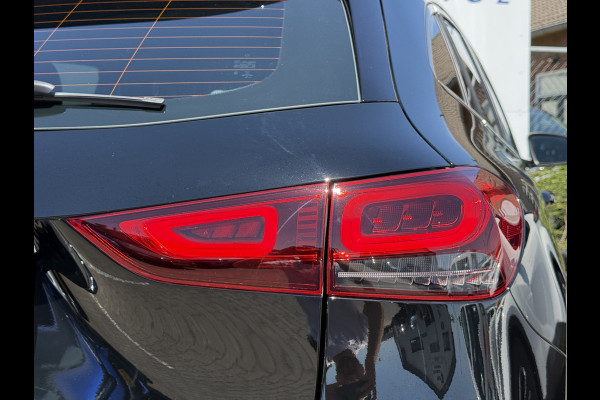 Mercedes-Benz GLA 200 Business Solution Luxury | Trekhaak | Ambient Light | LED | 18 inch