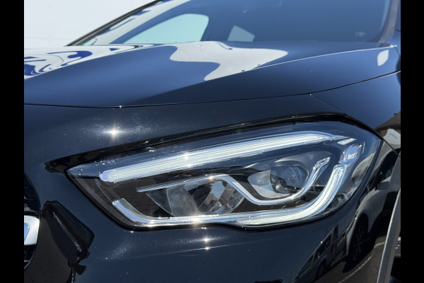 Mercedes-Benz GLA 200 Business Solution Luxury | Trekhaak | Ambient Light | LED | 18 inch