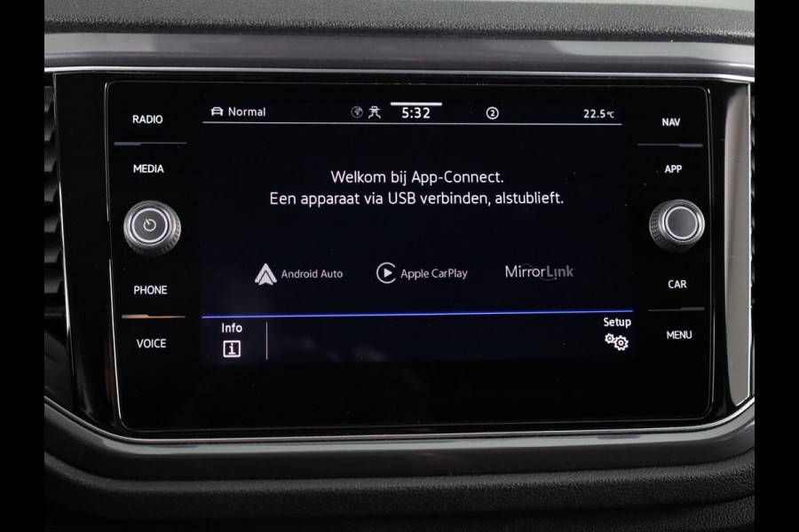 Volkswagen T-Roc 1.5 TSI Sport Business R 150 PK | Automaat (DSG) | Digitaal dashboard | Camera | Stoelverwarming | Elekrische klep