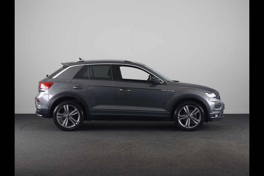 Volkswagen T-Roc 1.5 TSI Sport Business R 150 PK | Automaat (DSG) | Digitaal dashboard | Camera | Stoelverwarming | Elekrische klep