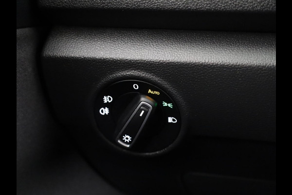 Volkswagen T-Roc 1.5 TSI Sport Business R 150 PK | Automaat (DSG) | Digitaal dashboard | Camera | Stoelverwarming | Elekrische klep