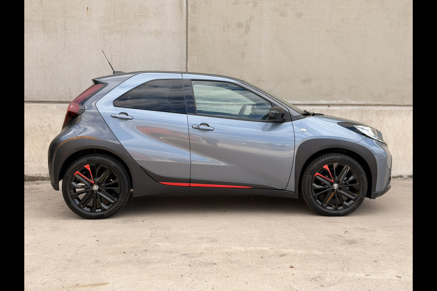 Toyota Aygo X 1.0 VVT-i S-CVT Undercover JBL Navi Leder 18'' ACC Clima Keyless