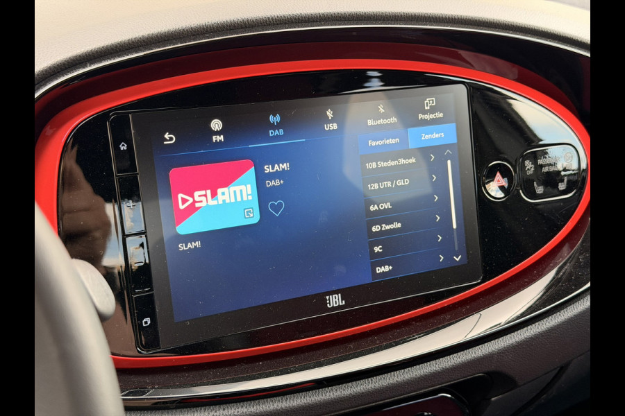 Toyota Aygo X 1.0 VVT-i S-CVT Undercover JBL Navi Leder 18'' ACC Clima Keyless