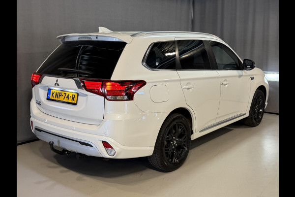 Mitsubishi Outlander 2.4 PHEV Instyle 18"/Trekhaak/LED/Leder/Stoel + stuurverwarming/Dodehoek/PDC v+a/360 Camera/Apple Carplay & Android Auto