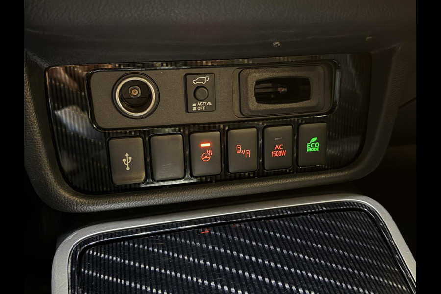 Mitsubishi Outlander 2.4 PHEV Instyle 18"/Trekhaak/LED/Leder/Stoel + stuurverwarming/Dodehoek/PDC v+a/360 Camera/Apple Carplay & Android Auto