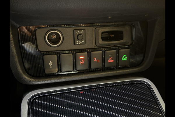 Mitsubishi Outlander 2.4 PHEV Instyle 18"/Trekhaak/LED/Leder/Stoel + stuurverwarming/Dodehoek/PDC v+a/360 Camera/Apple Carplay & Android Auto