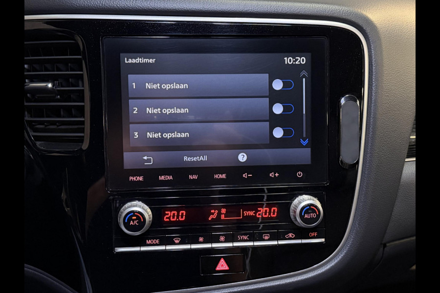 Mitsubishi Outlander 2.4 PHEV Instyle 18"/Trekhaak/LED/Leder/Stoel + stuurverwarming/Dodehoek/PDC v+a/360 Camera/Apple Carplay & Android Auto