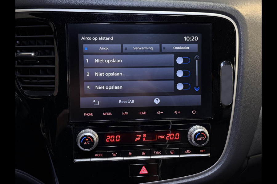 Mitsubishi Outlander 2.4 PHEV Instyle 18"/Trekhaak/LED/Leder/Stoel + stuurverwarming/Dodehoek/PDC v+a/360 Camera/Apple Carplay & Android Auto