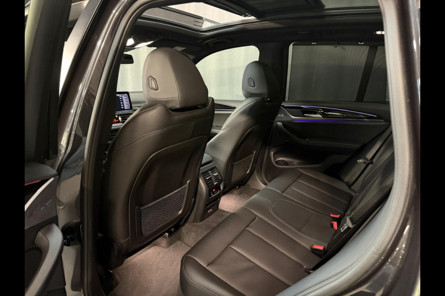 BMW X3 xDrive30e 19"/Trekhaak/Panoramdak/Leder + memory/Adaptieve cruise/Keyless/Dodehoek/Head-up/360 camera/HiFi/LED/Sfeerverlichting