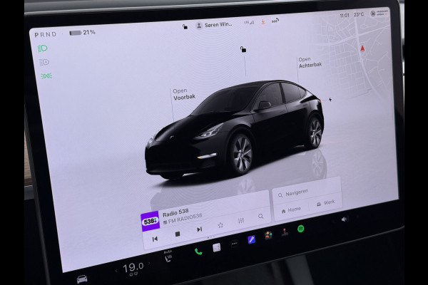 Tesla Model Y Long Range AWD 75kWh Warmtepomp Stoel+Stuur+Achterbankverwarming Premium Audio Leder Adap.Cruise Navi Camera's Ecc Keyless Voorv Elek.Achterklep AMD Ryzen™ Google Maps Dog+Kampeer modus Lmv 19" Led Privacy Glas Fabrieksgarantie op Accu en Motor tot 13-4-2031/192.000KM