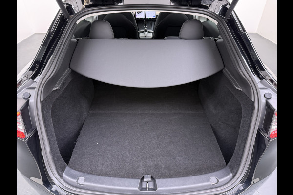 Tesla Model Y Long Range AWD 75kWh Warmtepomp Stoel+Stuur+Achterbankverwarming Premium Audio Leder Adap.Cruise Navi Camera's Ecc Keyless Voorv Elek.Achterklep AMD Ryzen™ Google Maps Dog+Kampeer modus Lmv 19" Led Privacy Glas Fabrieksgarantie op Accu en Motor tot 13-4-2031/192.000KM