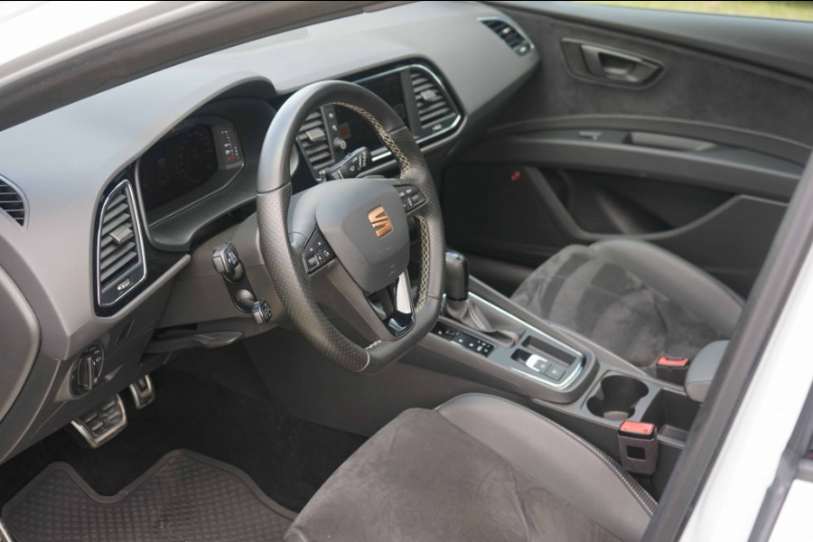 Seat Leon ST Cupra 300 4Drive Pano/DCC/ACC/Virtual/Beats