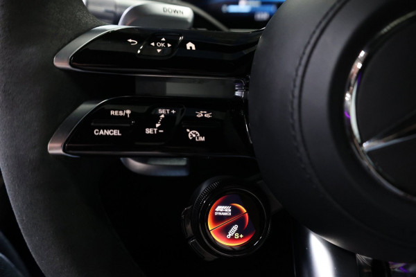 Mercedes-Benz S-Klasse AMG 63 S E Performance 802+PK KERAMISCH/CARBON/BURMESTER 4D/PANO/HUD/MASSAGE/REAR SEAT ENTERTAINMENT!