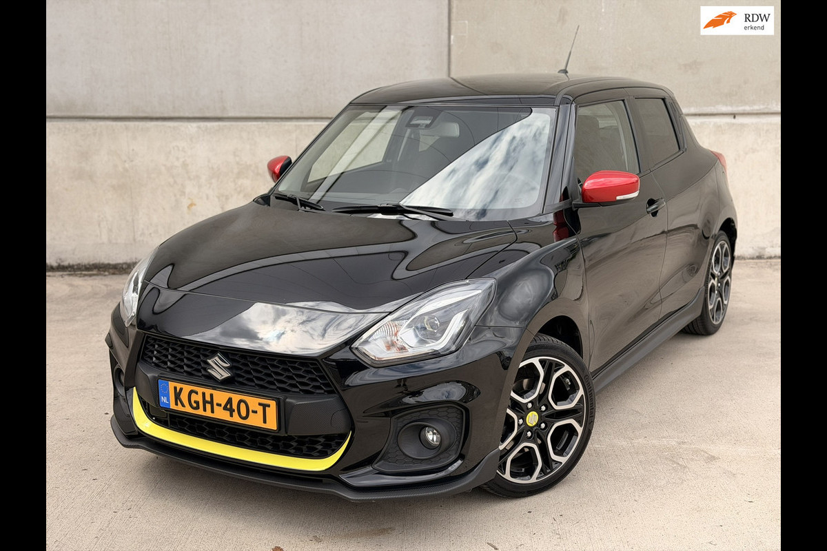 Suzuki Swift 1.4 Sport Smart Hybrid Camera CarPlay ACC 17'' LED Stoelverwarming