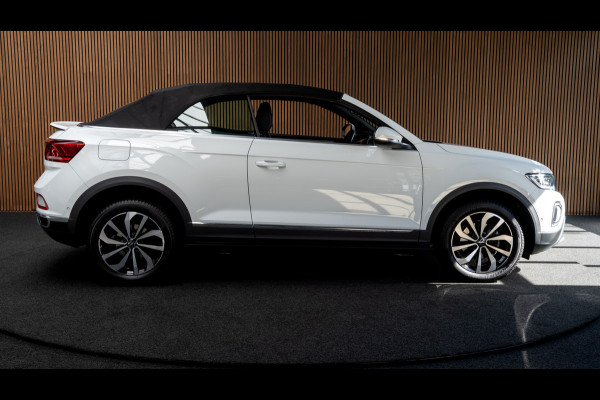 Volkswagen T-Roc Cabrio 1.5 TSI Navi Virtual C. Camera Beats PDC Stuurverwarming LED Stoelverwarming Climate Lederen dashboard LM velgen