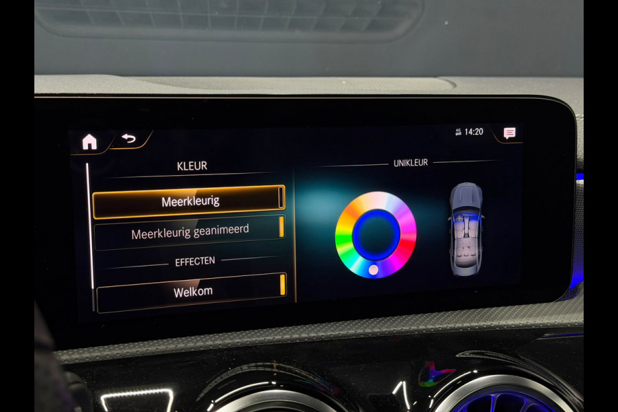 Mercedes-Benz CLA-Klasse 200 AMG Edition Pano Dodehoek Camera Sfeerver 19"