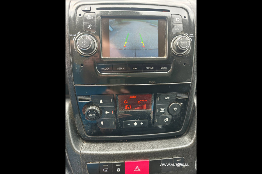 Peugeot Boxer 2.0 BlueHDI L3H2, EURO 6 , LANG , 2x Schuifdeur ,navi ,camera, cruise, Apk maart 2027 , 163 PK