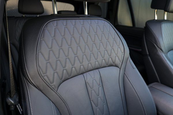 BMW X5 xDrive50e | BTW | SKYLOUNGE | 22 INCH | H/K | COMFORTSTOELEN | HUD |