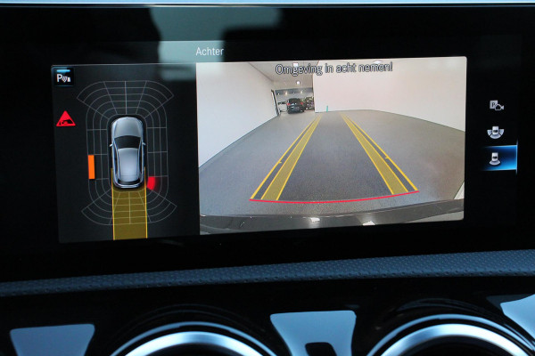 Mercedes-Benz A-Klasse 180 7-DCT Progressive Style Plus Navigatie Climate Control Camera Led 17"Lichtmetalen velgen Dab Half Leder Cruise control