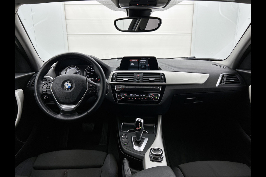 BMW 1-serie 118i Executive | 135PK | GOED ONDERH | ACTERCAM | STOELVERW | AIRCO |