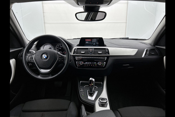 BMW 1-serie 118i Executive | 135PK | GOED ONDERH | ACTERCAM | STOELVERW | AIRCO |