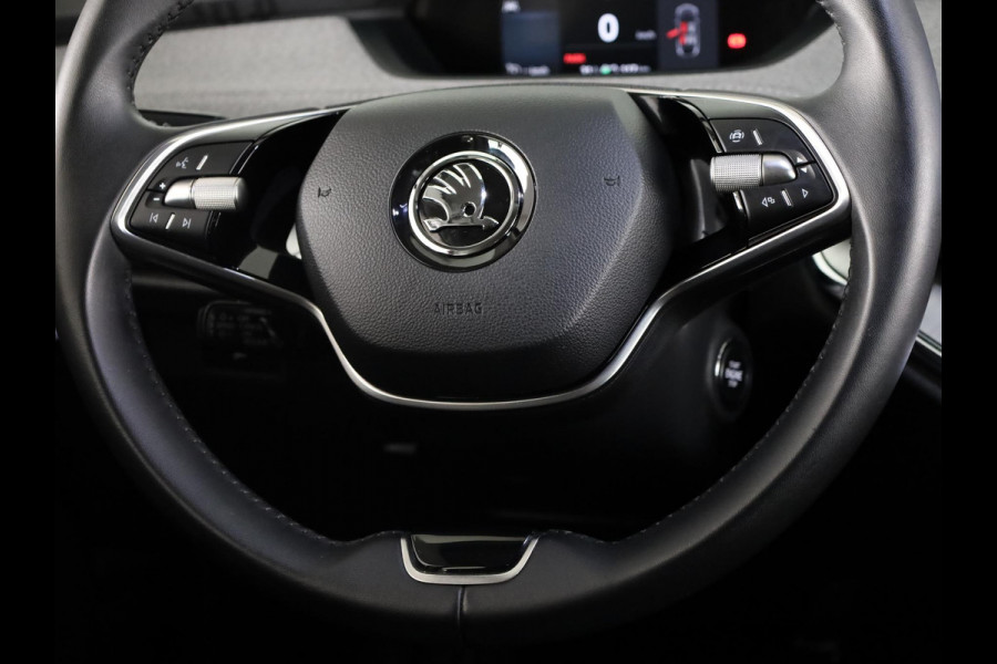 Škoda Enyaq Selection 170 pk | Navigatie | Parkeersensoren | Achteruitrijcamera | LED koplampen |