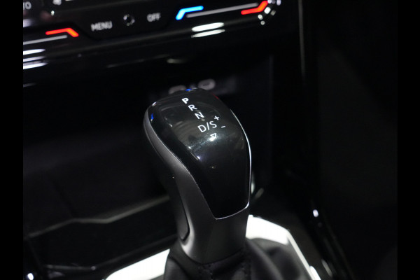 Volkswagen T-Roc 1.5 150pk DSG TSI R-Line | Camera | Virtual Cockpit | ACC | Full-LED | Carplay
