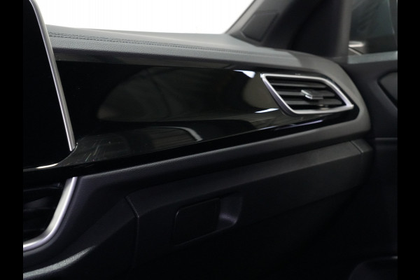 Volkswagen T-Roc 1.5 150pk DSG TSI R-Line | Camera | Virtual Cockpit | ACC | Full-LED | Carplay