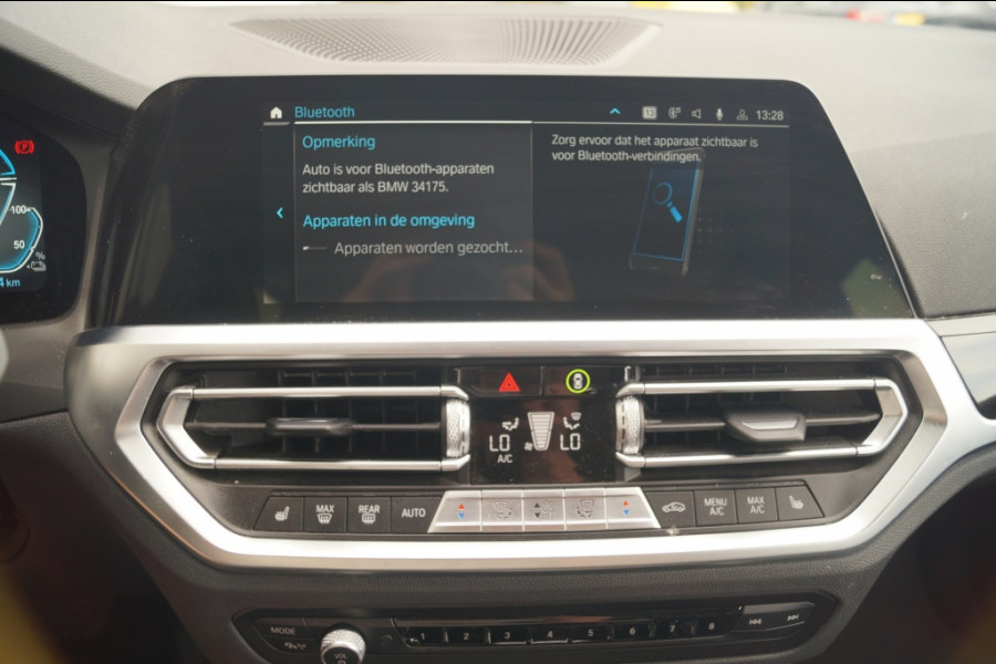BMW 3 Serie Touring 320e PHEV Business Edition Plus -LEER-ECC-NAVI-