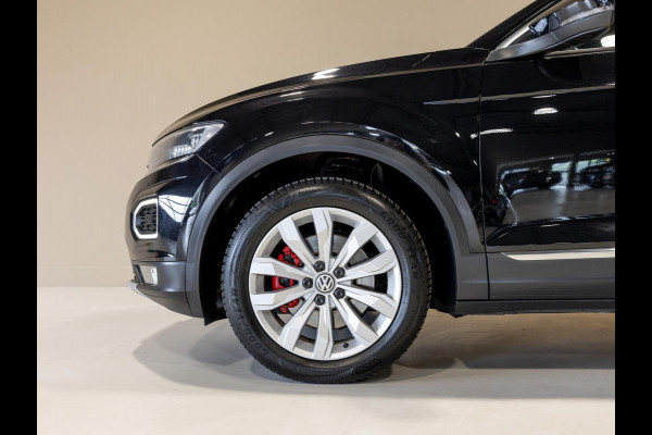 Volkswagen T-Roc 1.5 TSI Sport 150pk / Stoelverwarming / Airco / Navigatie / Adaptieve cruise control / Apple carplay /