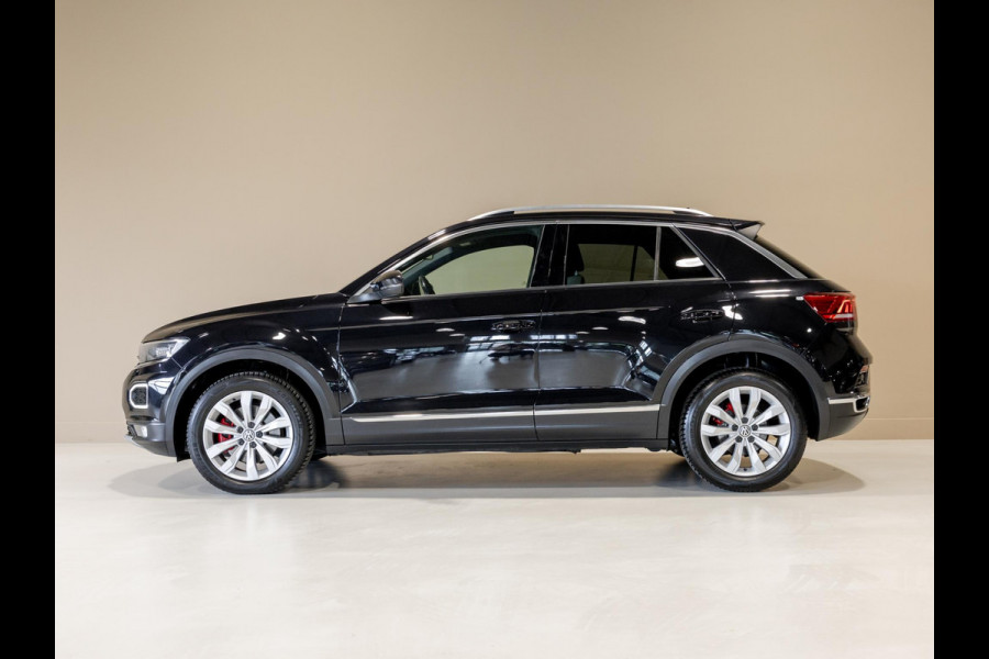 Volkswagen T-Roc 1.5 TSI Sport 150pk / Stoelverwarming / Airco / Navigatie / Adaptieve cruise control / Apple carplay /