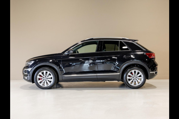Volkswagen T-Roc 1.5 TSI Sport 150pk / Stoelverwarming / Airco / Navigatie / Adaptieve cruise control / Apple carplay /