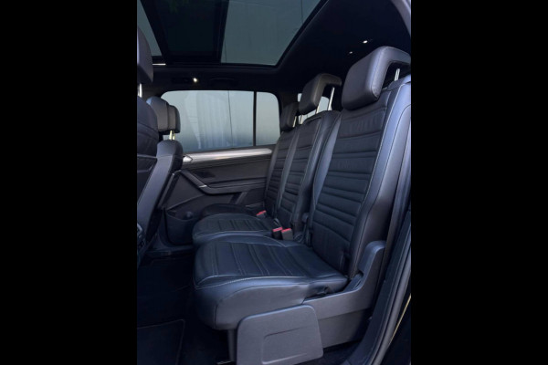 Volkswagen Touran 1.5 TSI | 3x R-Line | Pano | Leder | ACC