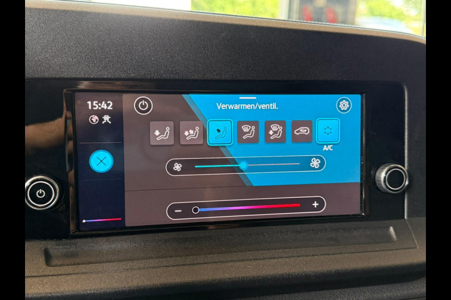 Volkswagen Caddy Cargo 2.0 TDI Comfort Trekhaak Camera Apple Carplay Android Auto Cruise Control Parkeersensoren Achterdeuren Zijschuifdeur Airco Bluetooth Side Bar