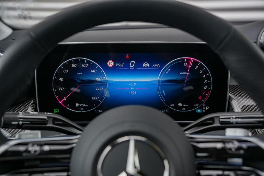 Mercedes-Benz GLC Coupé 400e 4MATIC AMG Line Schuifdak Ambient Trekhaak Leer 360 Camera Memory ACC