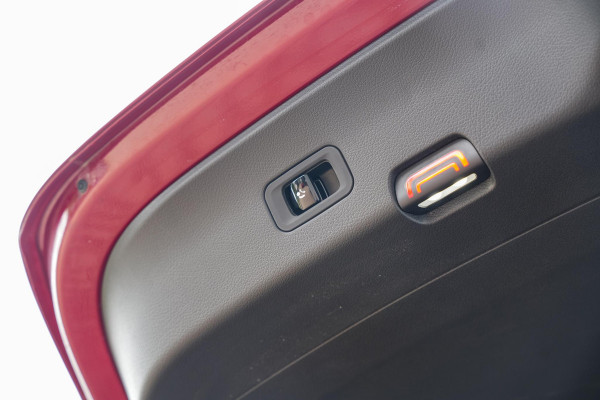 Mercedes-Benz GLC Coupé 400e 4MATIC AMG Line Schuifdak Ambient Trekhaak Leer 360 Camera Memory ACC