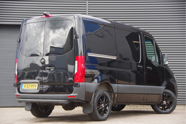 Mercedes-Benz Sprinter 317 1.9 CDI L1H1 RWD AUT. 3-ZITS, LEDER, MBUX 10'', STOELVERWARMING, LEDER STUUR, CRUISE, CLIMA, GEVEERDE STOEL