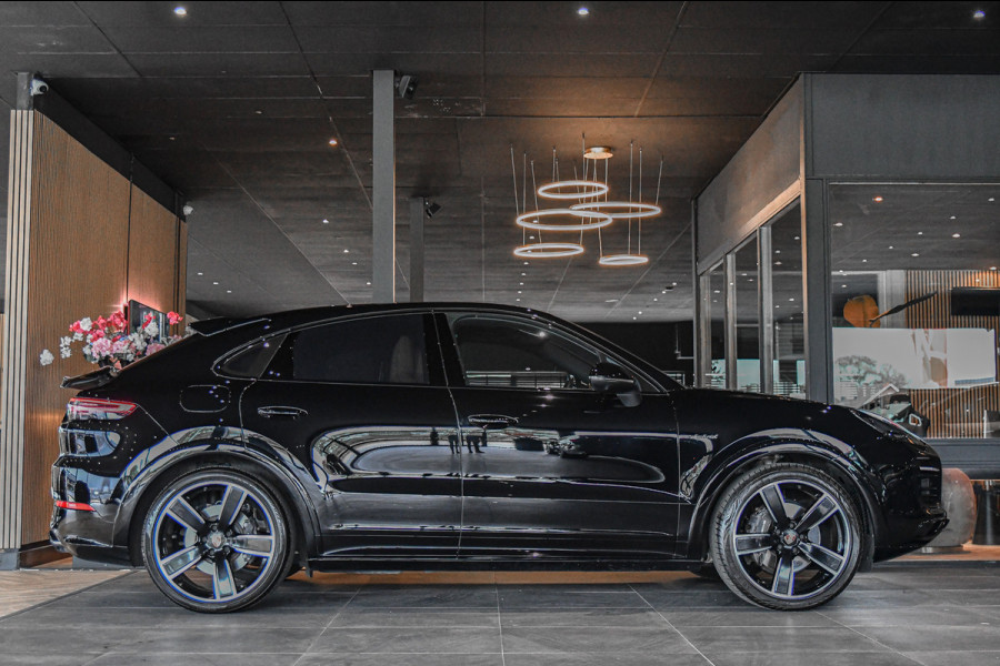 Porsche Cayenne Coupé 3.0 E-Hybrid Sport Design Platinum, Chrono, Luchtv, Sportuitl, Pano, Softcl, ACC,360,Koeling,HUD,Entertainme