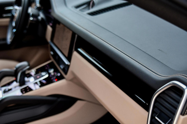 Porsche Cayenne Coupé 3.0 E-Hybrid Sport Design Platinum, Chrono, Luchtv, Sportuitl, Pano, Softcl, ACC,360,Koeling,HUD,Entertainme