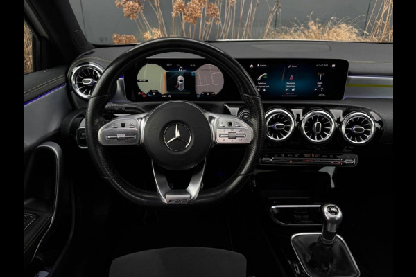Mercedes-Benz A-Klasse 200 AMG Edition 1 | Pano | Ambilight | LED