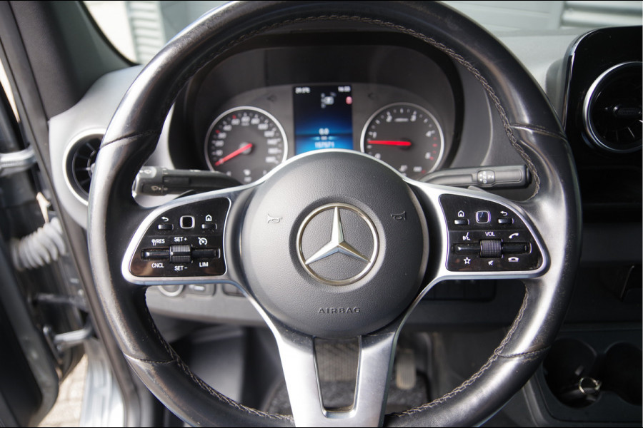 Mercedes-Benz Sprinter 519 3.0 CDI V6 L2H2 AUT. N1! DUBBELLUCHT, LED, 360 CAMERA, 3.5T TREKHAAK, LEDER, MBUX 10'', CRUISE, NAVI, CLIMA,