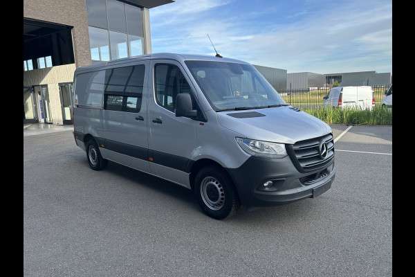 Mercedes-Benz Sprinter 315 CDI L2 H1 RWD BOTT Inrichting / 3500KG Trekhaak / MBUX 10.25 / Navigatie / Cruise control / Airco / 270 Graden achterdeuren