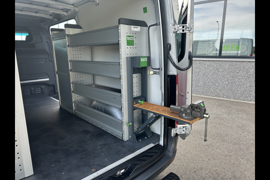 Mercedes-Benz Sprinter 315 CDI L2 H1 RWD BOTT Inrichting / 3500KG Trekhaak / MBUX 10.25 / Navigatie / Cruise control / Airco / 270 Graden achterdeuren