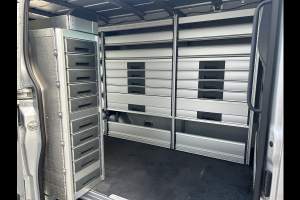 Mercedes-Benz Sprinter 315 CDI L2 H1 RWD BOTT Inrichting / 3500KG Trekhaak / MBUX 10.25 / Navigatie / Cruise control / Airco / 270 Graden achterdeuren