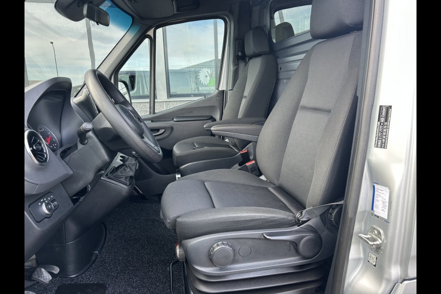 Mercedes-Benz Sprinter 315 CDI L2 H1 RWD BOTT Inrichting / 3500KG Trekhaak / MBUX 10.25 / Navigatie / Cruise control / Airco / 270 Graden achterdeuren