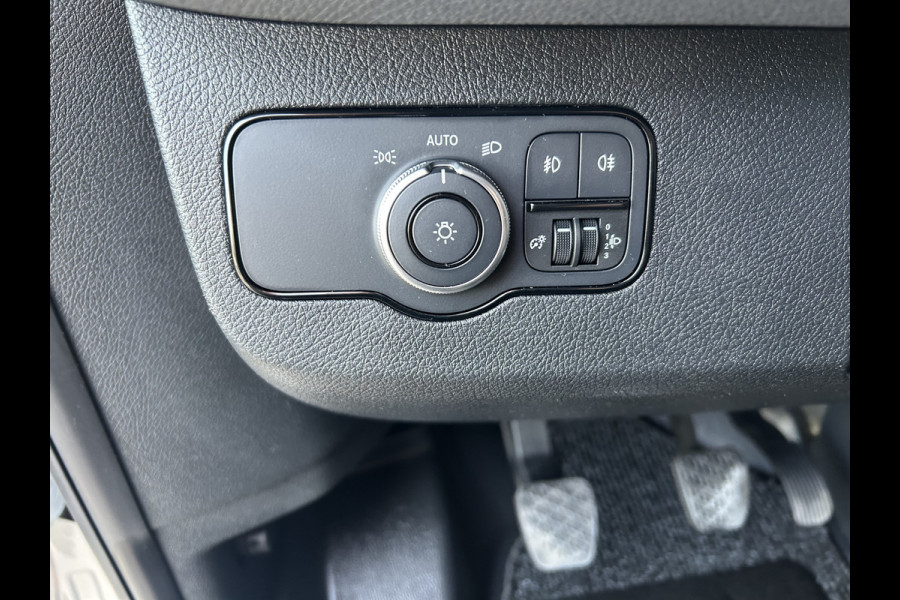Mercedes-Benz Sprinter 315 CDI L2 H1 RWD BOTT Inrichting / 3500KG Trekhaak / MBUX 10.25 / Navigatie / Cruise control / Airco / 270 Graden achterdeuren