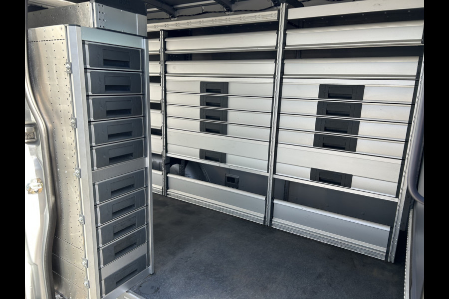 Mercedes-Benz Sprinter 315 CDI L2 H1 RWD 3500KG Trekhaak / BOTT Inrichting / MBUX 10.25 / Navigatie / Cruise control / Airco / 270 Graden achterdeuren